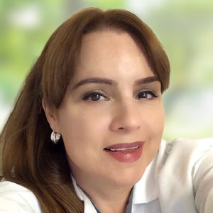 Adriana Aristizibal Enfermera Especialista en Salud Mental Psiquiátrica en Mi Psiquiatra